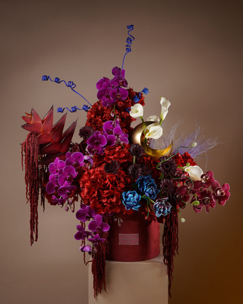 EXTRAORDINARY FLOWERS